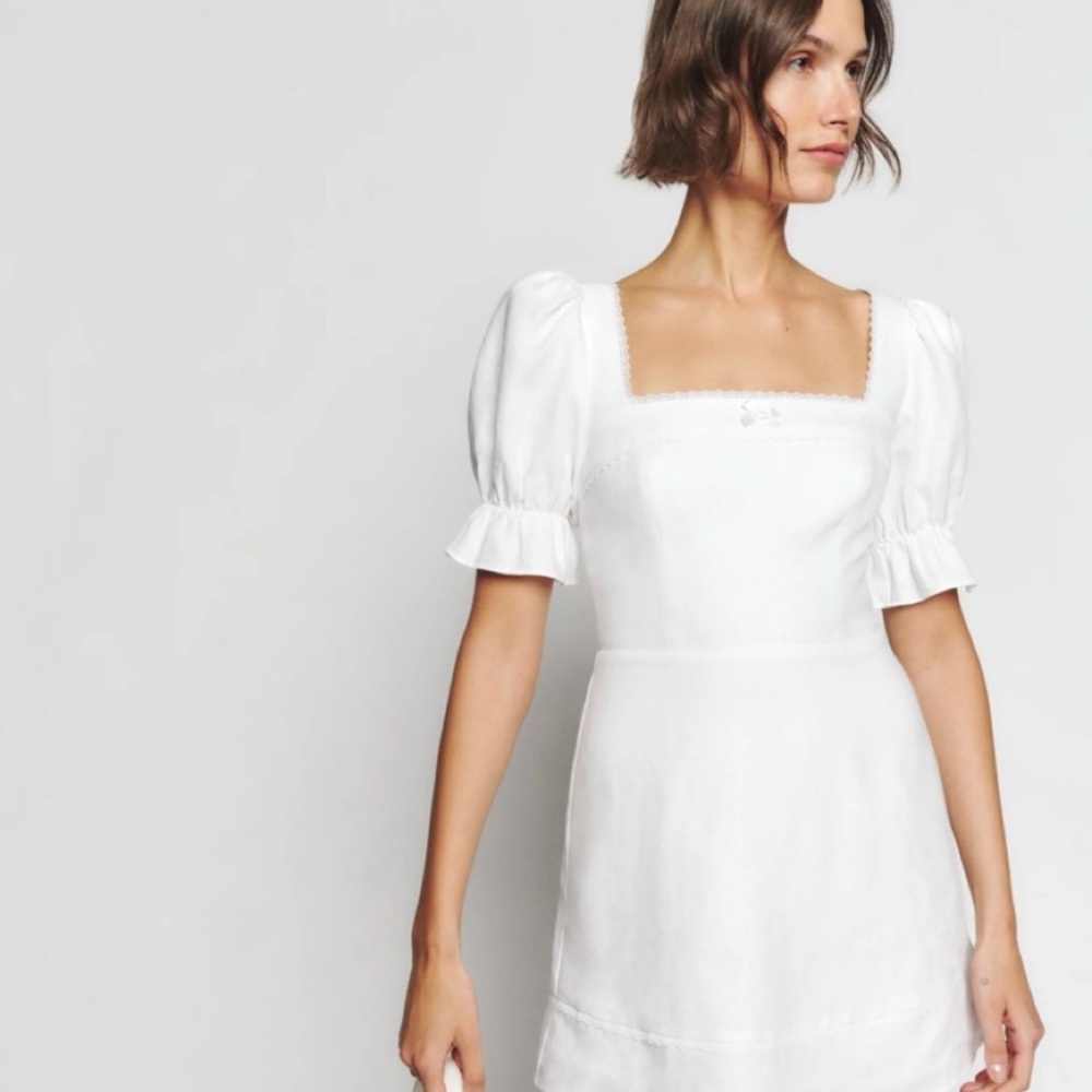Elegant White Puff Sleeve Dress